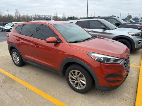 Used 2017 Hyundai Tucson SE image 4