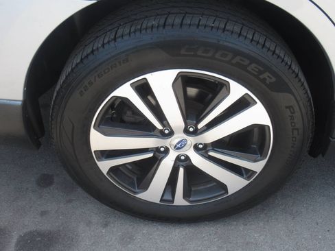 Used 2019 Subaru Outback 2.5i Limited AWD/4WD image 7