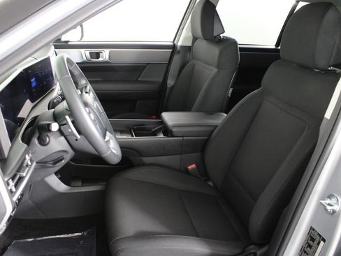 Certified 2026 Hyundai Santa Fe SE image 21