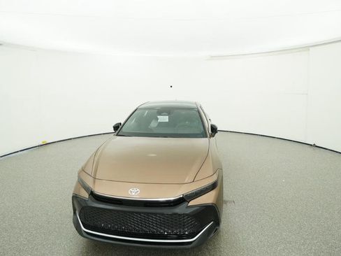 New 2026 Toyota Crown Platinum image 46