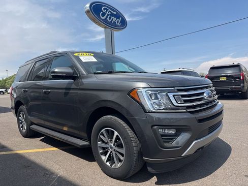 Used 2018 Ford Expedition XLT w/ Equipment Group 201A image 4