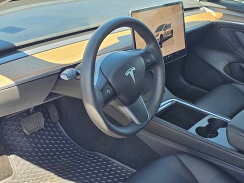 Used 2023 Tesla Model 3 Standard Range RWD image 12