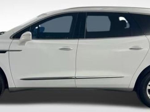 Used 2020 Buick Enclave Essence image 5