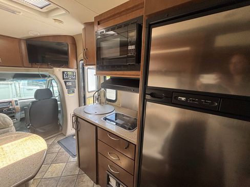 Used 2013 Mercedes-Benz Sprinter 3500 image 15