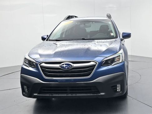 Used 2020 Subaru Outback Premium image 3