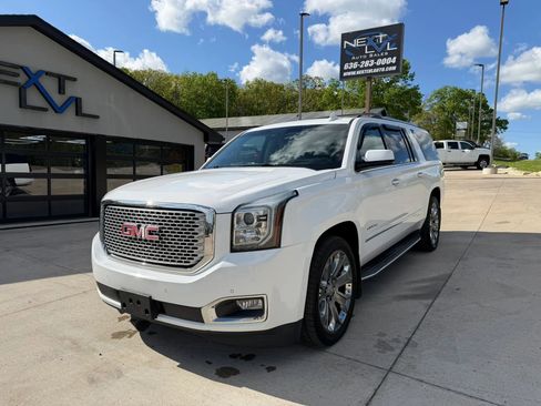 Used 2017 GMC Yukon XL Denali w/ Open Road Package image 5