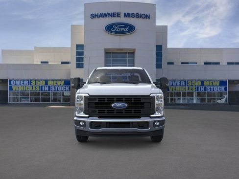 New 2026 Ford F350 XL w/ XL Chrome Package RWD image 6