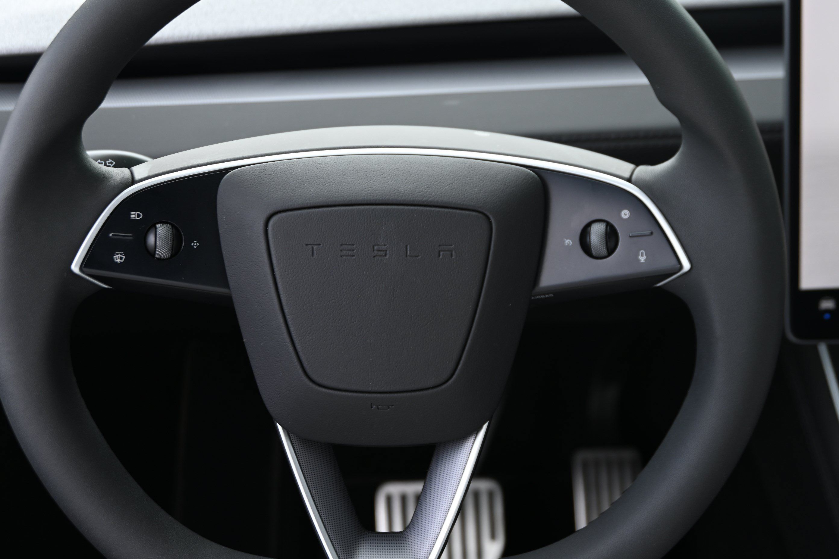 Used 2026 Tesla Model Y Long Range RWD image 27