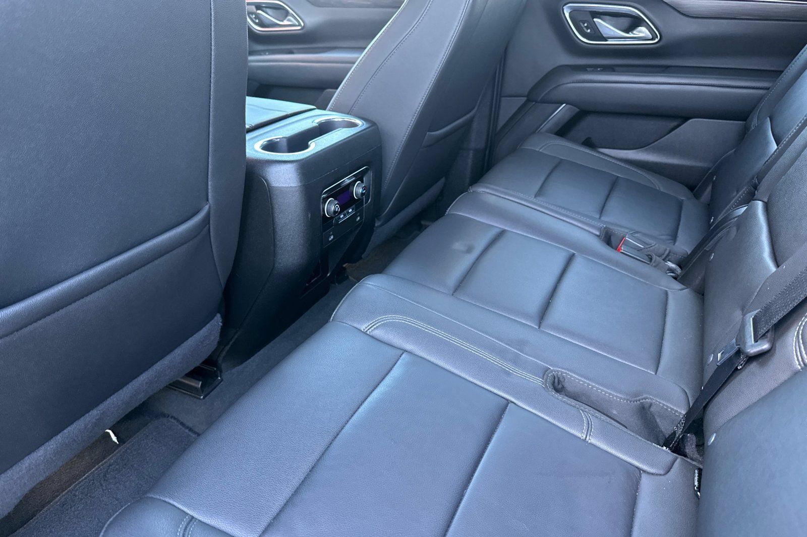 Used 2024 Chevrolet Tahoe Z71 AWD/4WD image 14