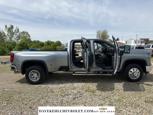 Used 2024 Chevrolet Silverado 3500 LTZ w/ LTZ Plus Package AWD/4WD image 33