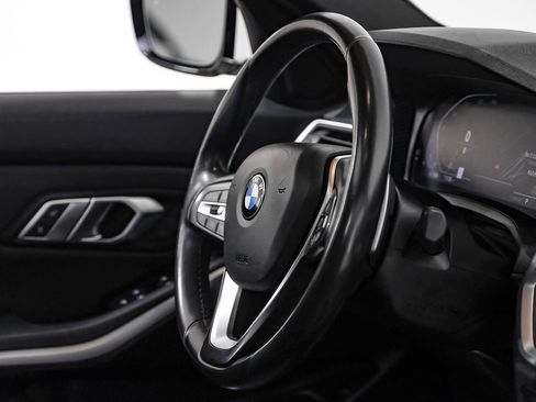 Used 2020 BMW 330i Sedan w/ Convenience Package RWD image 17