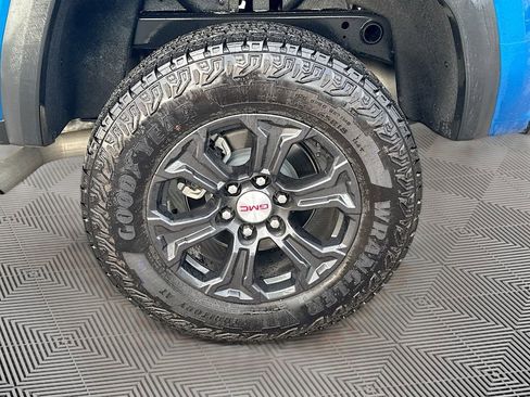 Used 2024 GMC Canyon Elevation w/ Trailering Package image 21