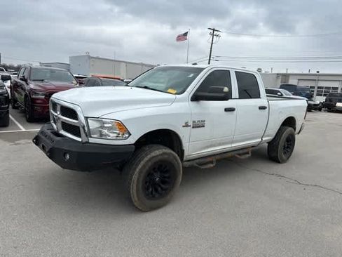 Used 2016 RAM 3500 Tradesman w/ Chrome Appearance Group image 12