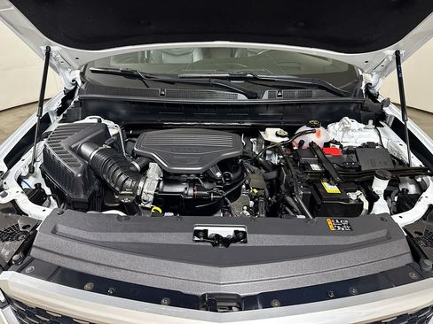 Certified 2025 Cadillac XT6 Premium Luxury w/ Platinum Package AWD/4WD image 31