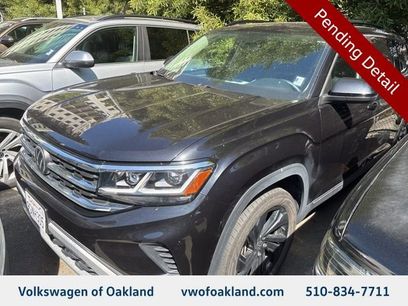 Used 2023 Volkswagen Atlas SE w/ Panoramic Sunroof Package