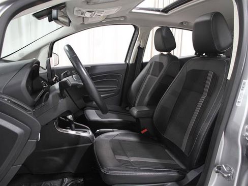 Used 2020 Ford EcoSport SES w/ SES Black Appearance Package image 5