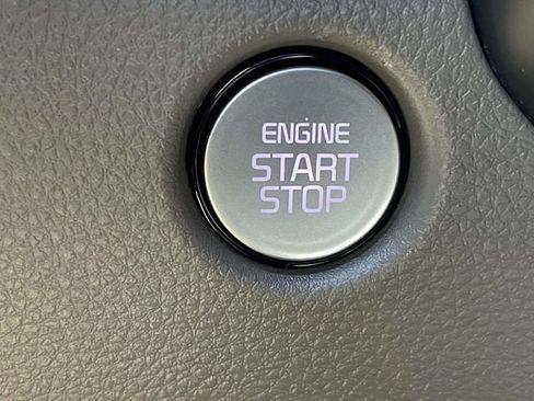 New 2026 Kia Carnival EX FWD image 35