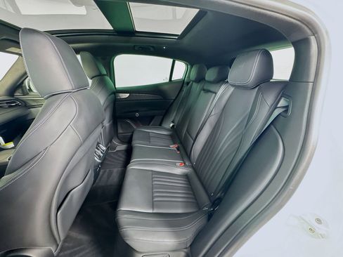 New 2025 Maserati Grecale GT image 25