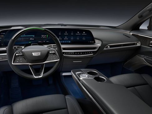 New 2024 Cadillac Lyriq Sport image 8