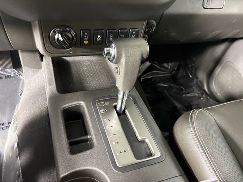 Used 2018 Nissan Frontier PRO-4X w/ Pro-4x Luxury Package image 20