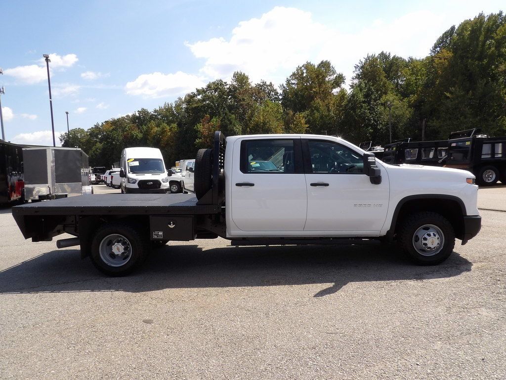 Used 2024 Chevrolet Silverado 3500 W/T w/ Snow Plow Prep Package AWD/4WD image 9