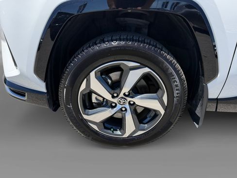 Used 2023 Toyota RAV4 SE w/ Weather & Moonroof Package AWD/4WD image 9