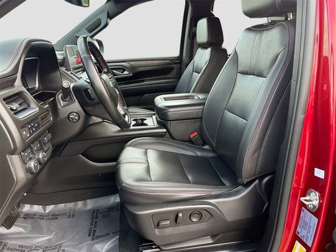 Used 2023 Chevrolet Suburban RST w/ Luxury Package image 21