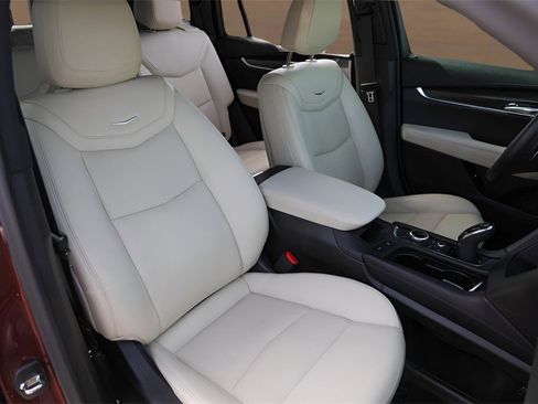 Certified 2023 Cadillac XT6 Sport image 33