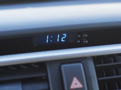 Used 2016 Toyota 4Runner SR5 image 24