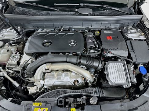 New 2026 Mercedes-Benz GLB 250 image 31