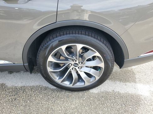 New 2025 Lincoln Aviator 2WD w/ Equipment Group 101A image 8