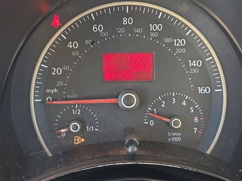 Used 2010 Volkswagen Beetle Coupe image 16