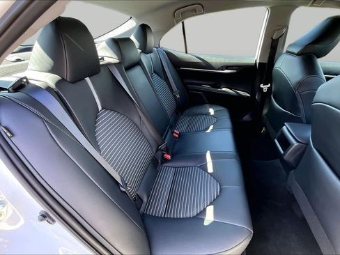 Used 2024 Toyota Camry SE FWD image 19