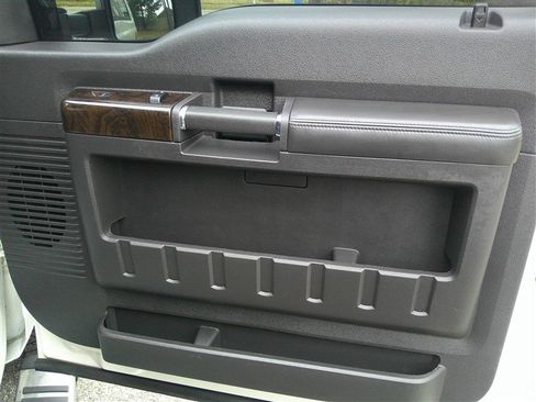 Used 2015 Ford F350 Platinum image 21