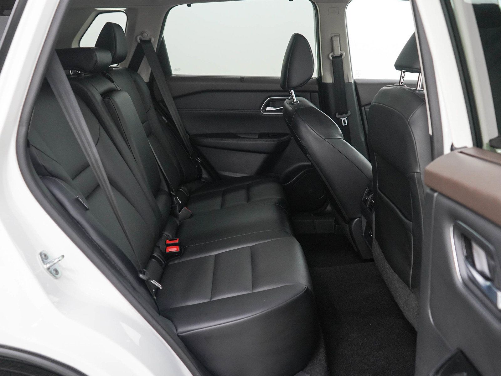 Used 2021 Nissan Rogue SV w/ Premium Package AWD/4WD image 13