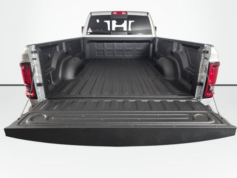 New 2026 RAM 2500 Tradesman AWD/4WD image 17