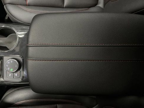 Used 2021 Chevrolet Blazer RS w/ Enhanced Convenience Package image 21