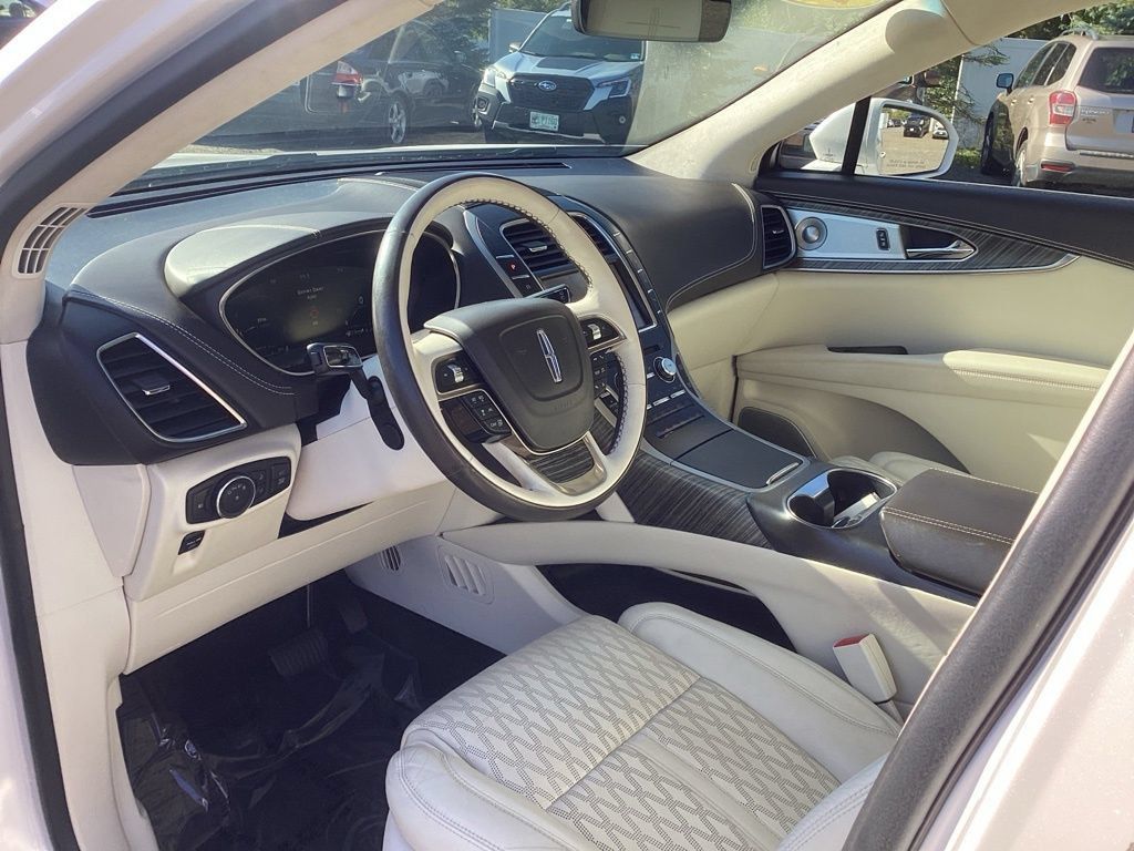 Used 2019 Lincoln Nautilus Black Label AWD/4WD image 14