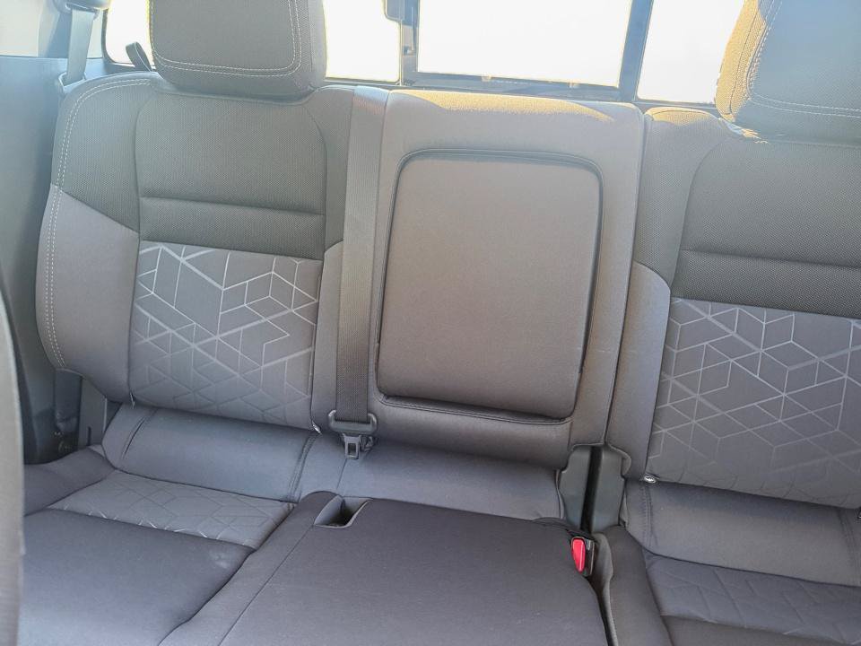 Used 2025 Nissan Frontier SV w/ SV Convenience Package RWD image 12