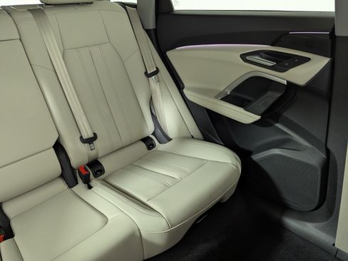 New 2025 Audi Q5 Premium image 14