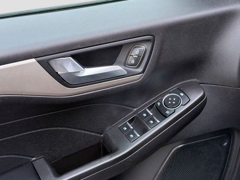 Used 2021 Ford Escape SEL image 23