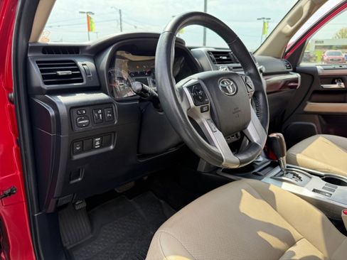 Used 2018 Toyota 4Runner Limited image 29