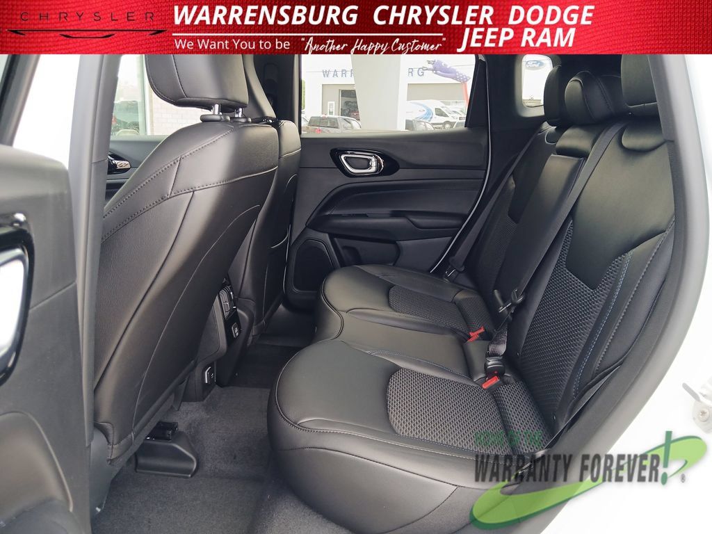 New 2026 Jeep Compass Latitude AWD/4WD image 14