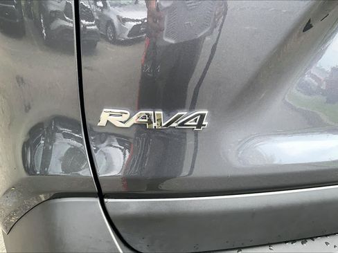 Used 2025 Toyota RAV4 LE AWD/4WD image 31