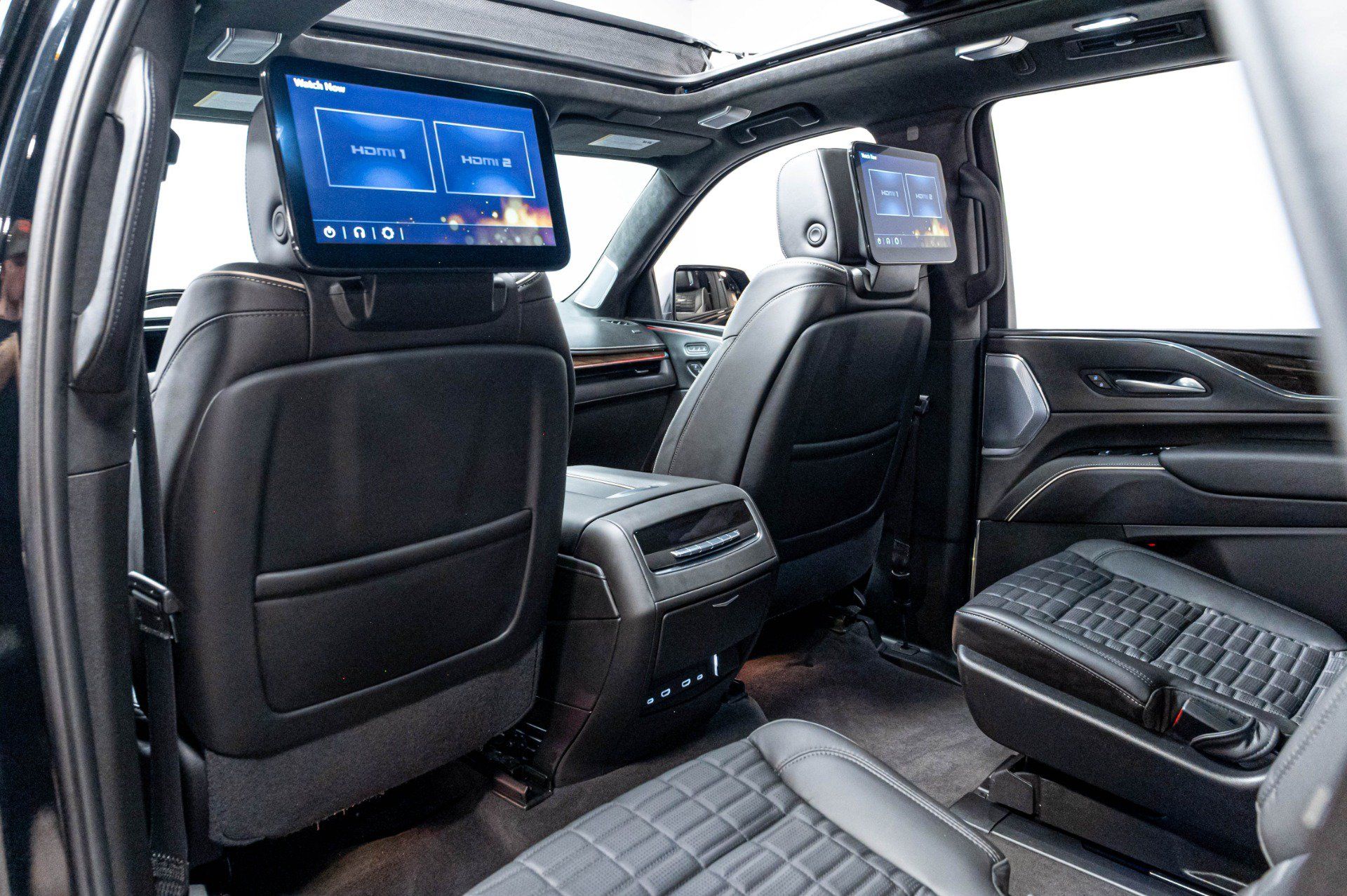 Used 2024 Cadillac Escalade Sport Platinum AWD/4WD image 38