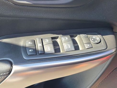 Used 2019 Jeep Cherokee Latitude Plus w/ Cold Weather Group image 21