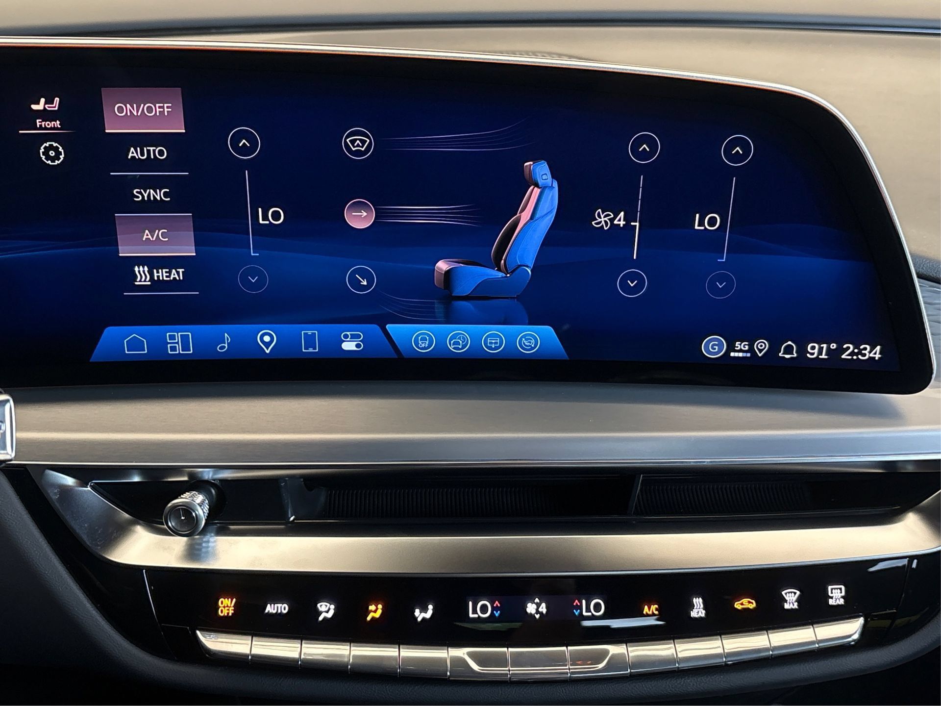 New 2026 Cadillac Lyriq Luxury w/ LPO, Bronce Accent Package RWD image 25