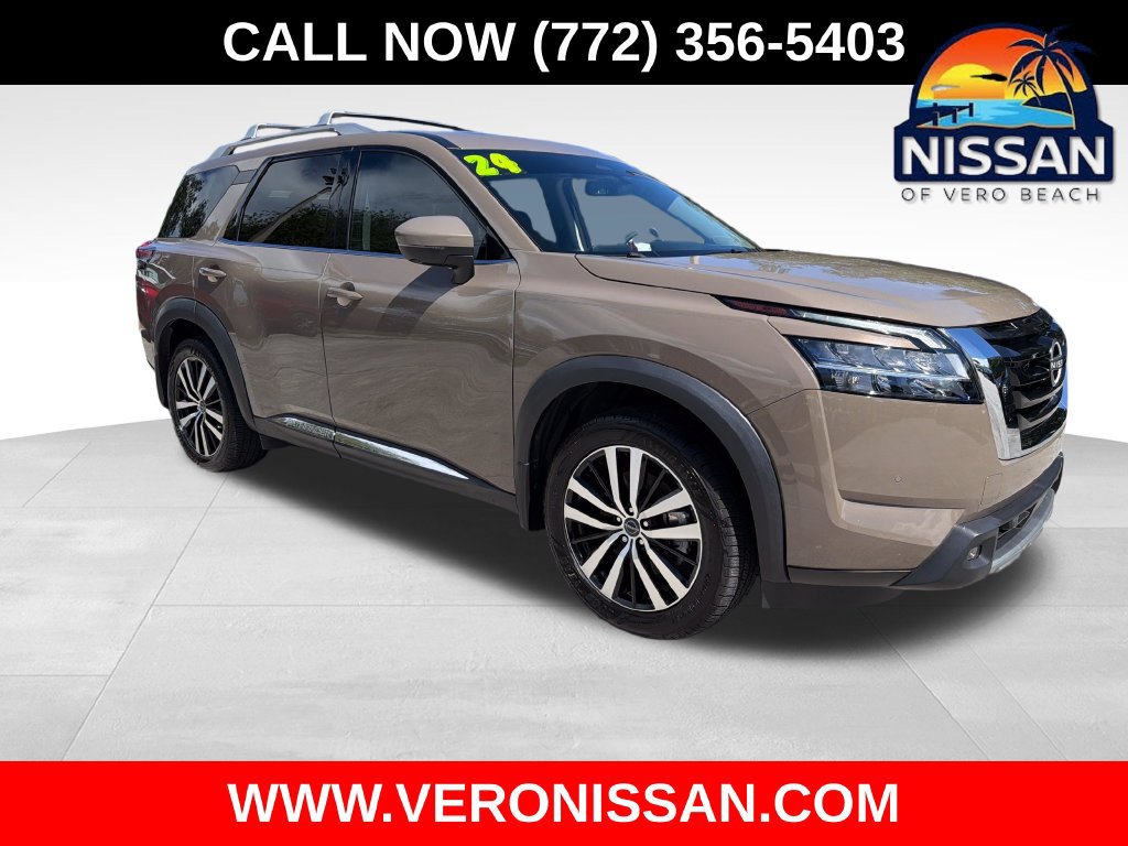 Used 2024 Nissan Pathfinder Platinum FWD 360° Tour
