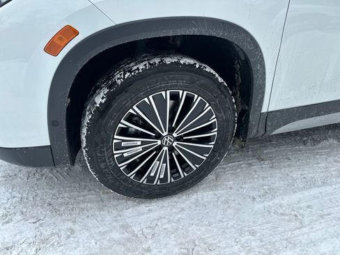 New 2026 Volkswagen Tiguan S image 2