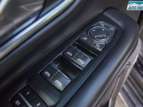 Used 2021 Chevrolet Tahoe High Country AWD/4WD image 11